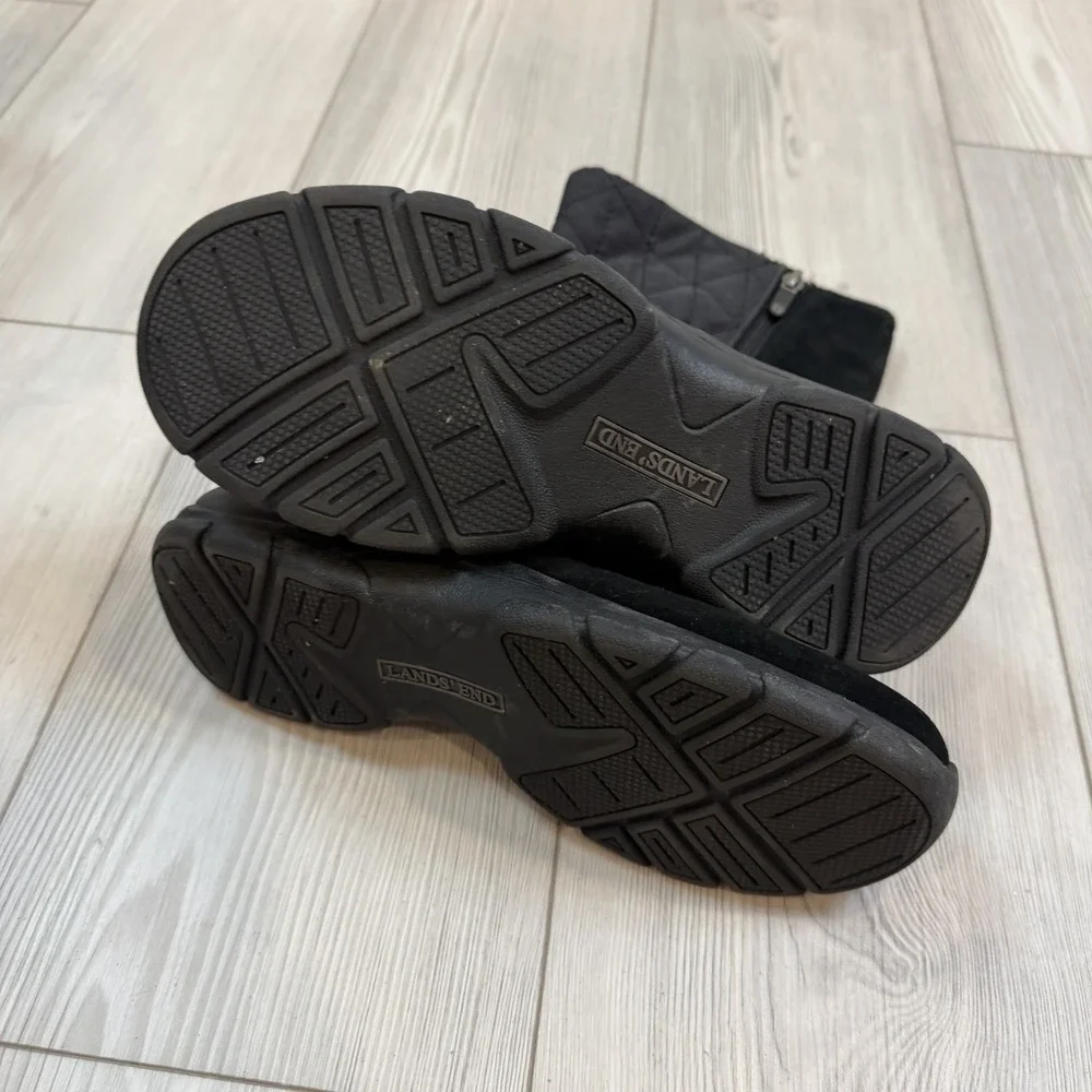 L.L.Bean Women's 487611‎ Winter Boots Black Suede Quilted Side Zip 9 Medium